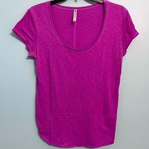 Vintage Women’s Medium Fabletics Purple/Pink T-Shirt